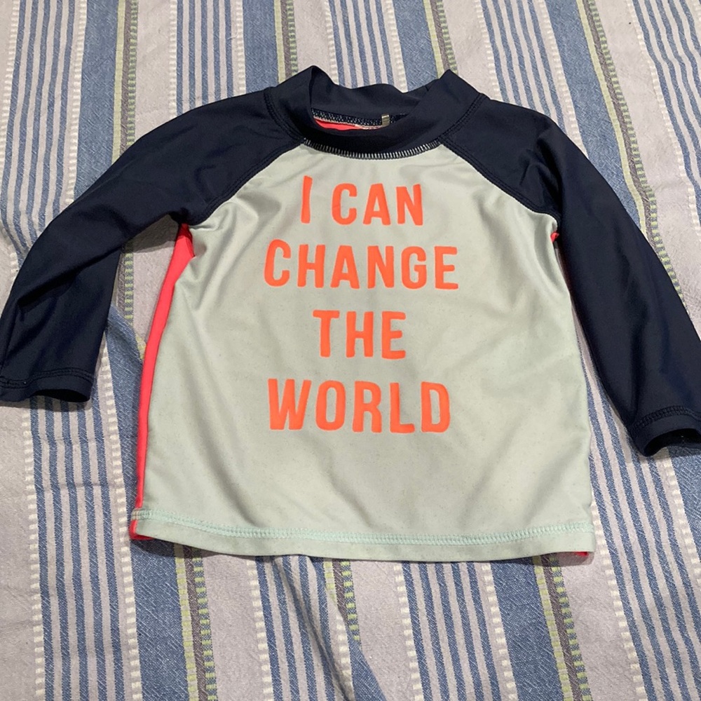 Long sleeve rash guard